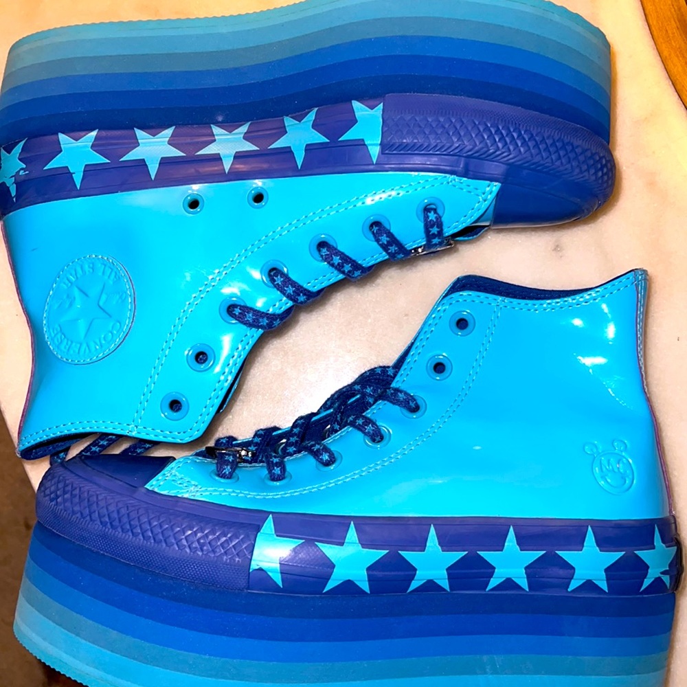 Miley Cyrus x wmns Chuck Taylor’s